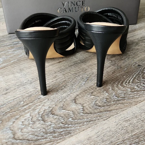 New heeled sandals - Picture 3 of 3